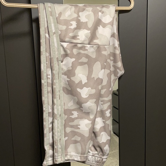 Adidas Pants - Picture 5 of 6